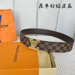 驢家新品 寬度40Mm 驢家ss24早春新品腰帶系列 意大利原廠皮料 扣頭採用雙拼視覺效果工藝 全方位精打細磨 精密度厚金電鍍 雙面用