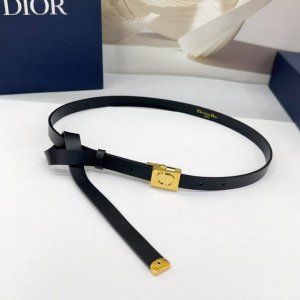 1.7Cm迪奥腰带，双面头层牛皮尾巴加长款，长度：.75.80.85.9095.100欧，包皮五金扣原版开模定制庆祝][庆祝][庆祝]P200