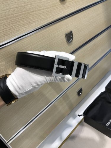 特 配送专柜包装 Sain Laure 宽30Mm 男女通用腰带皮带 出货最新款，原版进口全立面小牛皮，每针每线都非常紧致，Ysl古银原版开模银扣，时尚百搭高雅