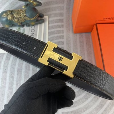 爱马仕 特种皮腰带系列 ，原厂五金精品不锈钢扣，手感柔软舒适 宽3.8Cm。