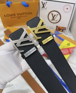 皮带：Lv..路易..威登顶级复刻. 腰带：原单品质百分百头层牛皮，保证真皮。雕花设计.真空电镀.永不掉色.24K纯钢扣进口头层荔枝纹小牛皮系列双面可用专柜同等