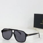 David Beckham Eyewear 型号：Db7018 尺寸：56-12-145