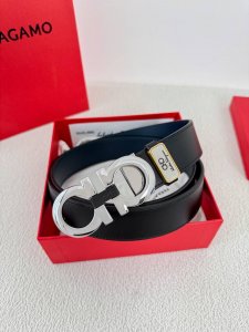 品名：菲拉格慕.Ferrgamo腰带 皮带 原单 型号：挂扣，纯铜材质经典挂扣，实物拍摄，头层牛皮 材料：百分百头层牛皮，保证真皮。纯铜材质，真空电镀永不掉色，