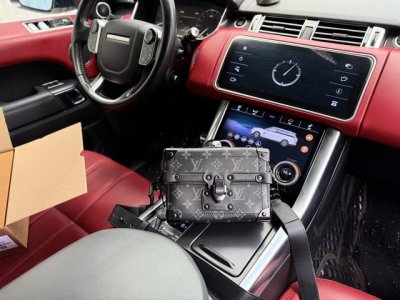 芯片版高端货 新款 “ Louis Vuitton ”Lv单肩包 路易威登邮差包 M11743 Louis Vuitton Soul Trunk 可拆卸可调节肩