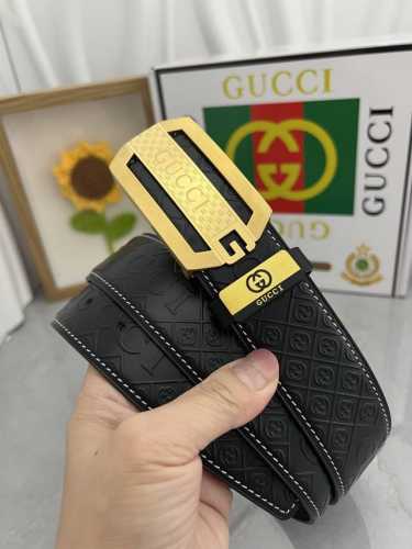 品名：古奇.Gu...Ci 原单 材质：原单牛皮腰带 专柜原单品质、做工精细，时尚大牌，送人自用首选 包装： 请认准如图专柜包装赠送打孔器手提袋专柜礼盒宽度3.