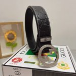 品名：古奇.Gu...Ci 原单 材质：原单牛皮腰带 专柜原单品质、做工精细，时尚大牌，送人自用首选 包装： 请认准如图专柜包装赠送打孔器手提袋专柜礼盒宽度3.