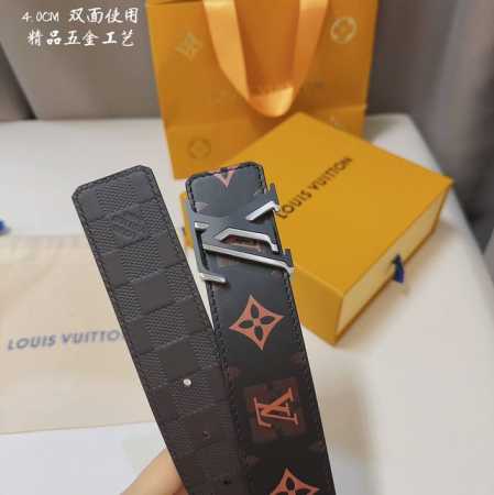 同步 Lv路易男士 宽度4.0 Cm 简单大方 Ab面搭配 双面使用 佩戴效果非常不错 送礼自用最佳推荐 - 点击图像关闭