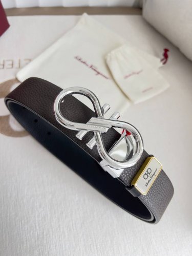 品名：菲拉格慕.Ferrgamo腰带 皮带 原单 型号：挂扣，纯铜材质经典挂扣，实物拍摄，头层牛皮 材料：百分百头层牛皮，保证真皮。纯铜材质，真空电镀永不掉色，