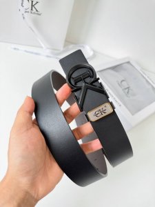 品牌：Cooper Kelvina 腰带 皮带 型号：自主大牌平替腰带，韧于形，持于心，当精钢与头层牛皮共舞，规则亦可流动成诗，时间是最好的抛光师 每一道天然痕