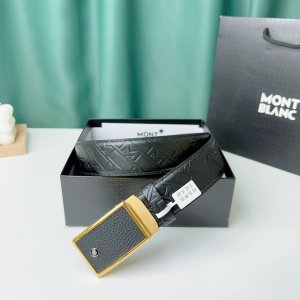 特 品牌： 万宝龙 新款进口小牛皮，手感细腻柔软。搭配纯钢精品自动钢扣，男士必备！宽度：3.5Cm