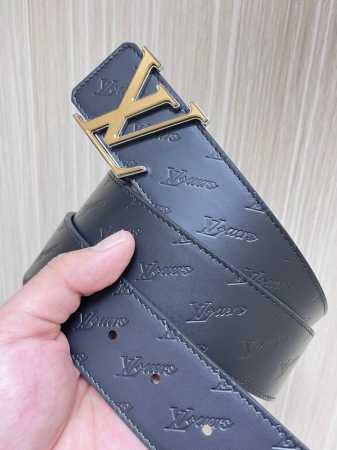 特 4.0当季新款 一面进口小牛皮 一面进口帆布印花 可双面用 搭配精品扣头 实物实拍 - 点击图像关闭