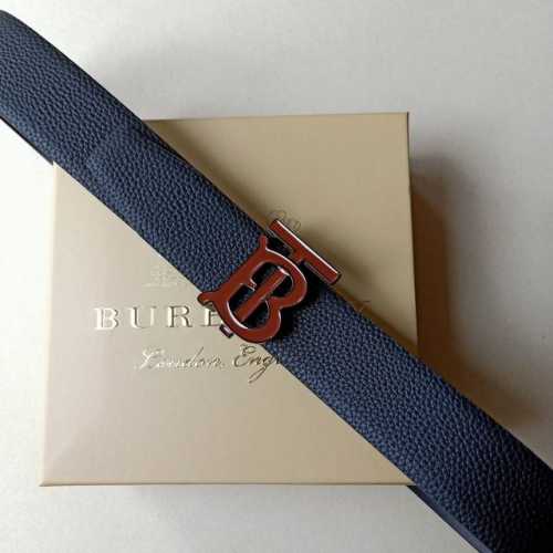 品牌:博柏利 价格:特 尺寸:带宽40Mm 正品尺寸 五金材质:专柜精品扣，真空电镀，工艺精细 带身材质:天然头层牛皮.质感十足，手感柔软。时尚个性，经典百搭！