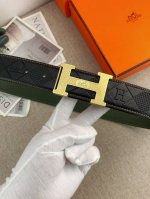 爱马仕 特种皮腰带系列 ，原厂五金精品不锈钢扣，手感柔软舒适 宽3.8Cm。
