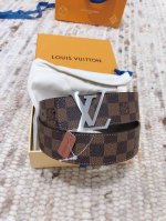 配全套包装礼盒 Louis Vitton 原单实拍 4.0Cm男款 精细打磨钢扣 原版开料 带身双面设计
