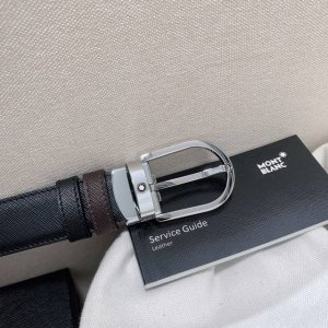 万宝家-原单# 商务真皮腰带 简约设计 品位之选 低调中彰显格调 流畅线条勾勒现代美学 万宝家经典工艺融合潮流元素 既是腰带 更是品位的象征 商务休闲 一 带