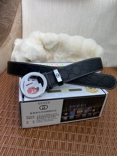 品名：古奇.Gu...Ci 原单 材质：原单牛皮腰带 百分百头层牛皮腰带保证真皮，24K纯钢扣，专柜原单品质、做工精细，时尚大牌，送人自用首选 包装： 请认准如