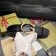 古奇 ，宽4.0Cm，这款男士腰带采用精致的黑色皮革呈现。亮色调g搭扣展现整款设计的突出亮点，为单品注入优雅的品牌标识内涵