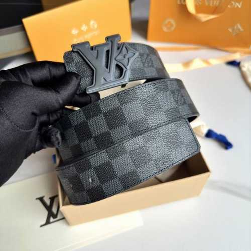 原版包裝 L0Uis Vuitt0N 專櫃最新升級版本 寬度40毫米 精湛工藝定制帆布面料襯托進口小牛皮底 搭配精鋼搭扣 雙面用 經典百搭款
