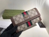 Guccl 8757颜色 咖色尺寸：11*9*3Gucci 专柜最新款出货！采用里外头层小牛皮 ，做工精致，超多卡位，超薄款设计，携带方便！