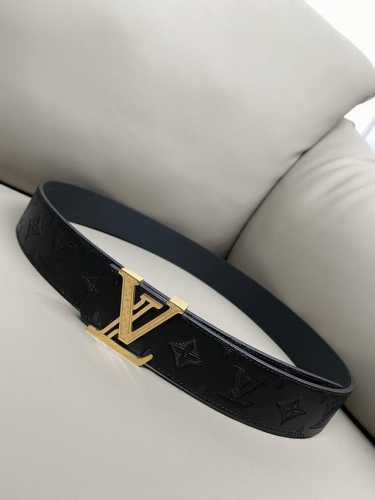 特 Lv 路易威登 4.0热压立体小牛皮 高品质钢扣 金白 官网新款同步更新