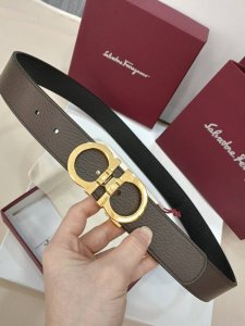特 Ferragamo.菲拉格慕 全套包装 宽度3.5Cm 高级定制款男士皮带 双面进口牛皮 可双面使用 自行选择搭配 真材实料 很有质感 时尚经典不失风范 搭