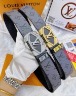 皮带：Lv..路易..威登顶级复刻. 腰带：原单品质百分百头层牛皮，保证真皮。镶嵌颗颗饱满钻石镶钻工艺.真空电镀.永不掉色.24K实心纯钢扣头层小牛皮灰