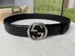 原单品质 Gucci 古驰男款互锁G金属扣腰带，采用热压技术的Gucci Signature真皮精制而成，触感厚实，印花图案清晰分明。4厘米 65637200