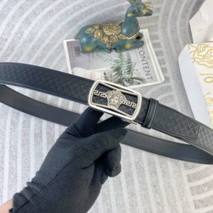范思哲 特种皮腰带自动带系列 ，原厂五金精品不锈钢扣，手感柔软舒适 宽3.5Cm。