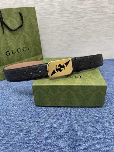 Gucci 经典款进口原厂印花面 搭配原版皮底 精品钢扣 宽4.0 Cm 经典永不过时款 潮流大方 时尚百搭