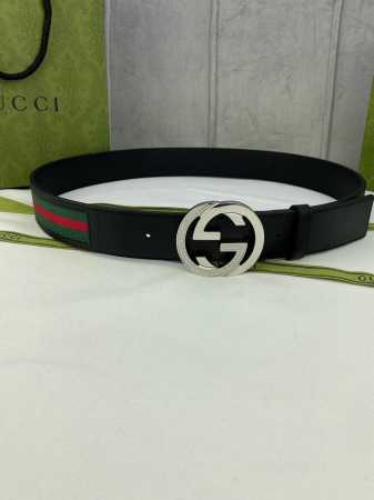 宽度4.0Cm Gucci 经典帆布织带腰带，配以织纹皮质滚边和双G原单镶钻钢扣。绿色 红色 绿色棉质帆布编织腰带，配以黑色头层牛皮 - 点击图像关闭