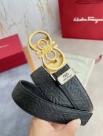 品名：Ferrgamo..菲拉格慕腰带自动带皮带 型号：纯钢材质自动扣，头层牛皮，自动带身 材料：百分百头层牛皮，保证真皮。24K纯钢扣专柜同等质量， 头层牛皮
