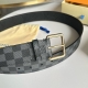 原版包裝1.0 L0Uis Vuitt0N 今季新品 驢家男士原單腰帶 寬度40毫米 定制經典帆布黑花面料內襯小牛皮荔枝紋壓花底 全新開模新型針扣五金。低調百搭