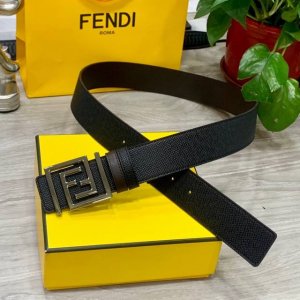 fendl 芬迪 宽40Mm双面原版小牛皮 搭配单钌钯电镀扣 完美的手感.油边 出众的设计.风格 高贵奢华 时尚大方 高清实拍 货真价实 品质保证 双面用