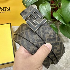 图片包装＋10 Fendi 芬迪 专柜同款 宽4.0Cm 双环正反用腰带 Ff按钉搭扣 灰色Cuoio Romano皮革材质 反面面料带有烟草黄和黑色Ff图案