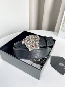 配全套包装礼盒 男款腰带皮带 Versace 原单腰带，进口原版头层牛皮，搭配经典美人头真空电镀五金，宽度3.8Cm