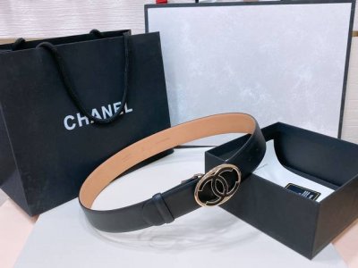 特 Chanel 24c 特别的珐琅镂空金属、黄铜进口包真金板扣、双牛皮头层小牛皮腰带. 质感打造、点缀亮眼整体非常别致、具有亮点. 值得购入珍藏！4cm精品