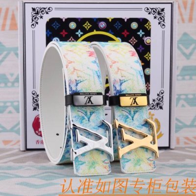 腰带皮带：Lv 路易威登原单牛皮腰带 男款皮带：材质百分百头层牛皮腰带保证真皮皮带，专柜原单品质、做工精细，时尚大牌，送人自用首选包装： 请认准如图专柜包装赠送