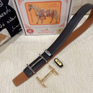 品名 爱马仕.Herm S 原单 材质 原单牛皮腰带 百分百头层牛皮腰带保证真皮 24K纯钢扣 专柜原单品质 做工精细 时尚大牌 送人自用首选 包装 请认准如图