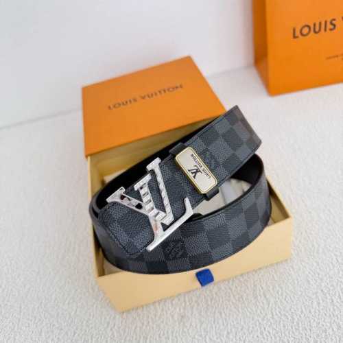 品名： Lv..路易..威登腰带皮带原单 型号：挂扣，经典纯钢材质镶钻挂扣，头层牛皮，图片实物拍摄 材料：头层牛皮，挂扣系列，纯钢材质扣头，钯镀电镀工艺永不掉色