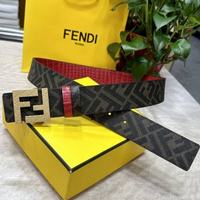 Fendi 芬迪 专柜同款 宽4.0Cm 双环正反用腰带 Ff按钉搭扣 红色Cuoio Romano皮革材质 反面面料带有烟草黄和黑色Ff图案 四方金属饰面 时