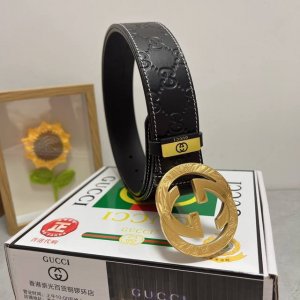 品名：古奇.Gu...Ci 原单 材质：原单牛皮腰带 专柜原单品质、做工精细，时尚大牌，送人自用首选 包装： 请认准如图专柜包装赠送打孔器手提袋专柜礼盒宽度3.