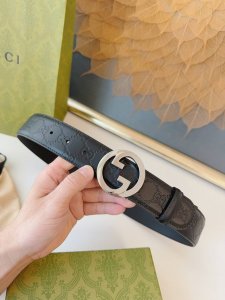 Gucci.古驰 全套包装 3.8Cm进口小牛皮压花, 专柜正品1:1完美复刻. 原版牛皮底, 采用热压印技术的gucci Signature皮革精制而成，触感