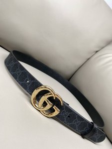 Gg Marmont Reversible Belt 3.0Cm 專業豬皮紋 色調時尚精品 進口小牛皮。