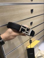配送专柜包装 打孔针 特批p 新款 Fd 宽35 Mm 标志造型皮带，拉丝ff尾夹扣转式带扣，进口小牛皮搭配经典原版荔枝纹，支持nfc 芯片 ，镀金表面金属制品