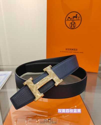 特 Hermes爱马仕 男士双面皮腰带38Mm，双面头层牛皮，双面可用，搭配精品钢扣五金，做工精致，实物拍摄，高端奢华。