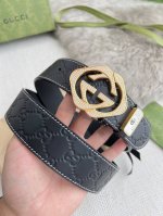 品名：古驰.Gu...Cci 原单 腰带 皮带 型号：挂扣，纯钢材质镶钻扣头，头层牛皮，图片实物拍摄 材料：百分百头层牛皮，保证真皮。24K纯钢扣专柜同等质量，