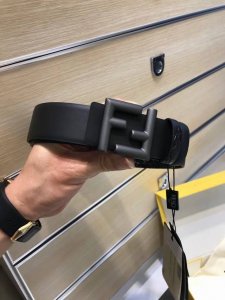 特 配送专柜包装 打孔针 新款 Fd 宽38Mm 支持Nfc 芯片扫描，标志造型宽皮带，原版圆柱F铆钉扣，进口原版 黑色小牛皮配原版老花制成，镀金表面金属制品，