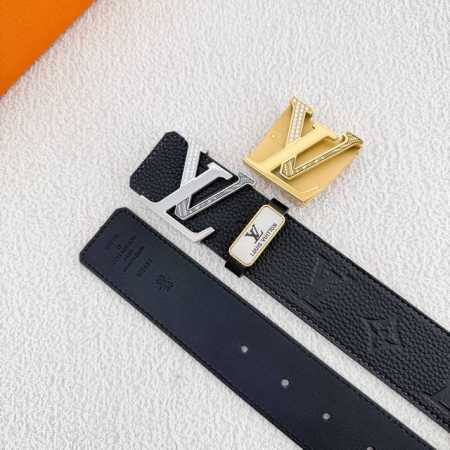 品名： Lv..路易..威登腰带皮带原单 型号：挂扣，经典纯钢材质镶钻挂扣，头层牛皮，图片实物拍摄 材料：头层牛皮，挂扣系列，纯钢材质扣头，钯镀电镀工艺永不掉色 - 点击图像关闭