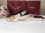 特 P160 Salvatore Ferragamo菲拉格慕马蹄扣腰带 进口掌纹小牛皮带身 椭圆马蹄扣 闪耀夺目 为你的增添一抹色彩全套专柜包装 尺寸：宽2.5