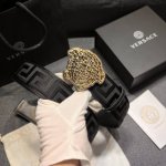 范思哲 宽4.0Cm 新款 Versace此款皮带配有镂空Medusa金银丝搭扣，搭扣四周环绕Greca图案。